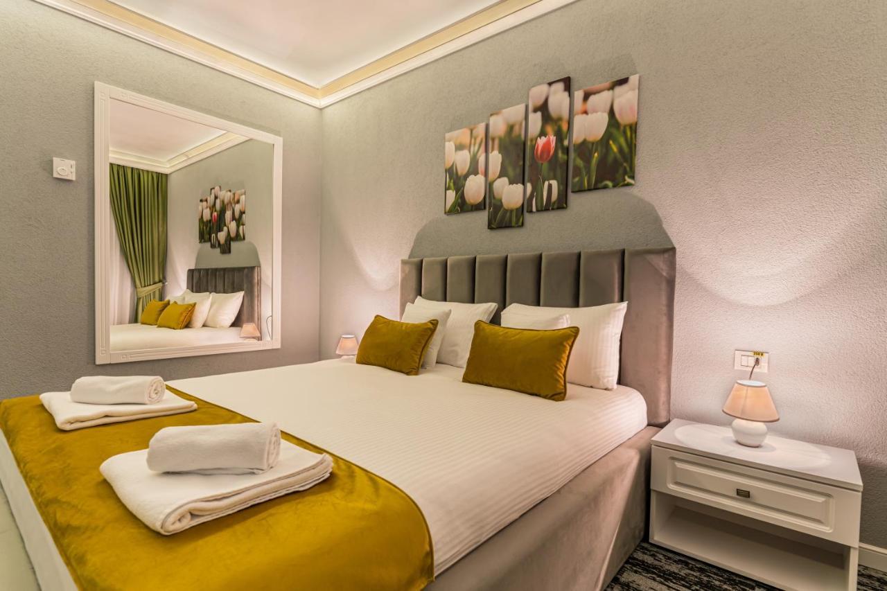 Stejarii Resort 伊内乌 外观 照片